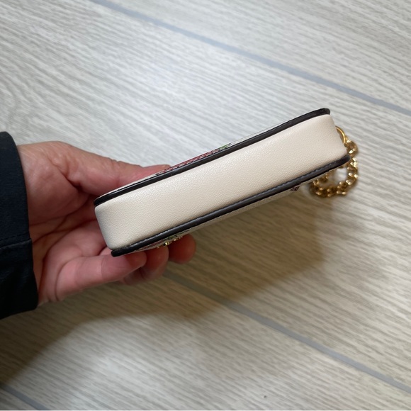 Coach CAR32 Zip Card Case Wallet Strawberry Print Chalk Coated Canvas - Picture 6 of 8